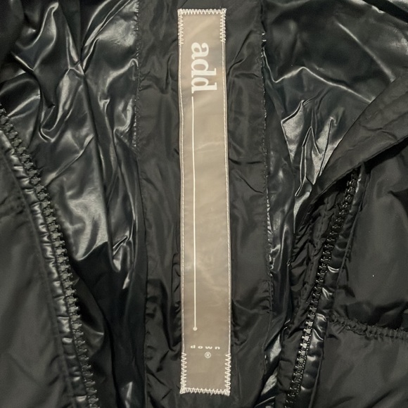 Add Down Puffer Jacket with Removable Hood and Belt Size 0 - Picture 6 of 9